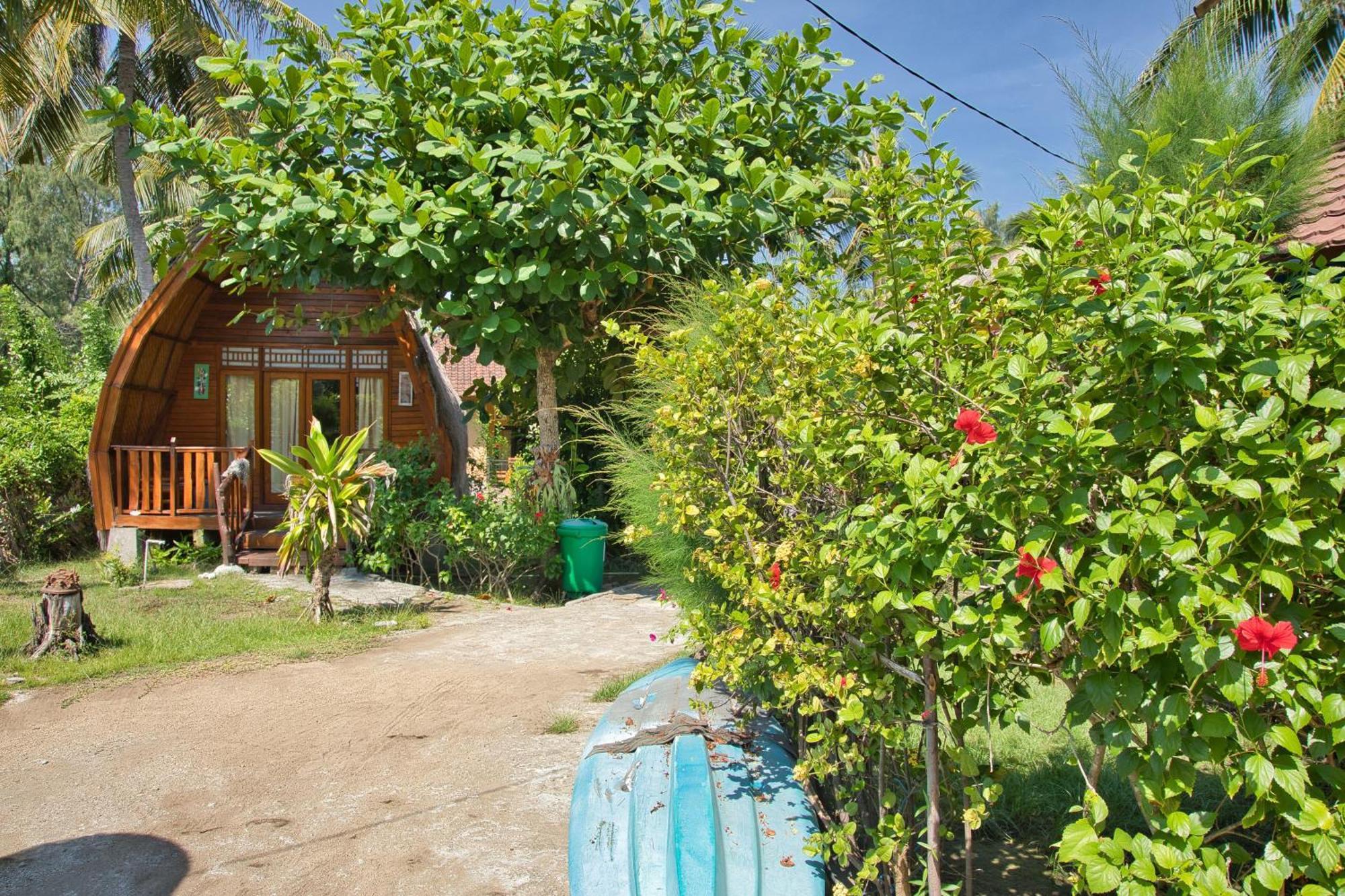 Bunga Bungalows Gili Meno Exteriör bild